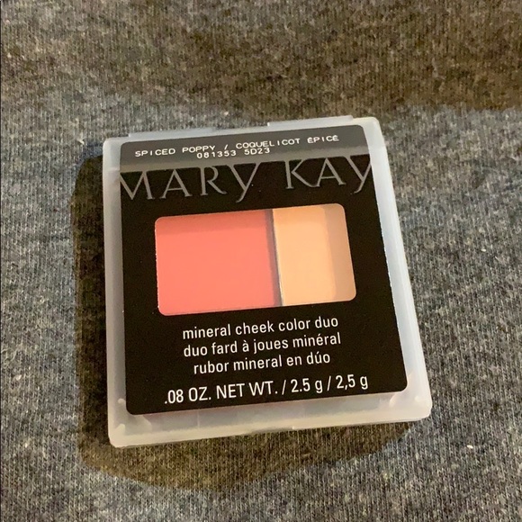 Mary Kay mineral cheek color duo - Picture 1 of 2